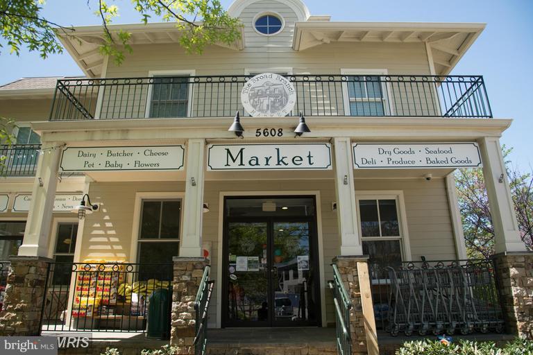 3605 QUESADA ST NW
