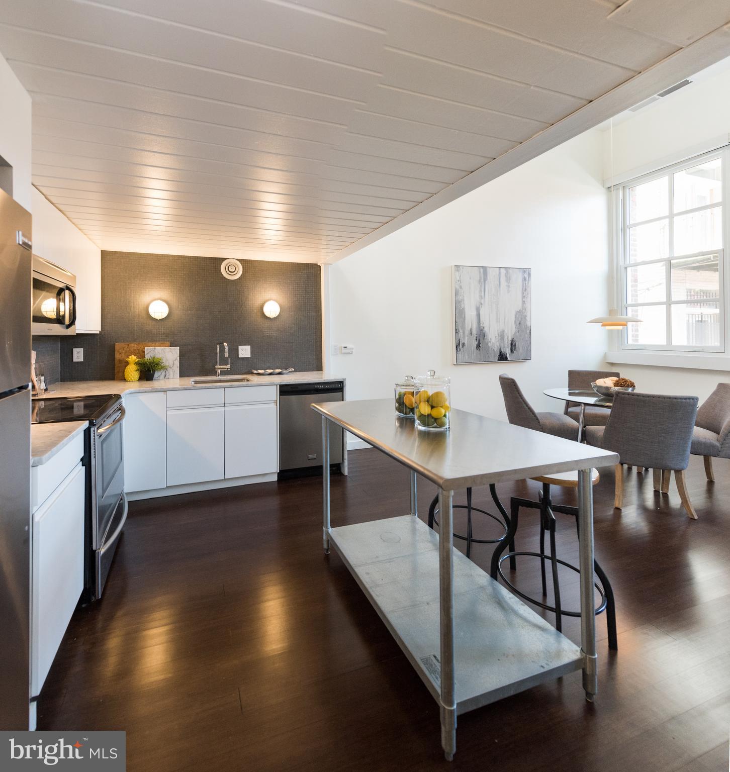 629 CONSTITUTION AVE NE #104