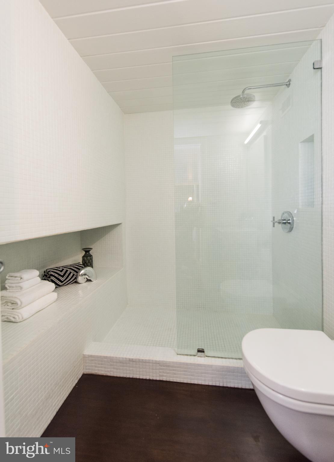 629 CONSTITUTION AVE NE #104