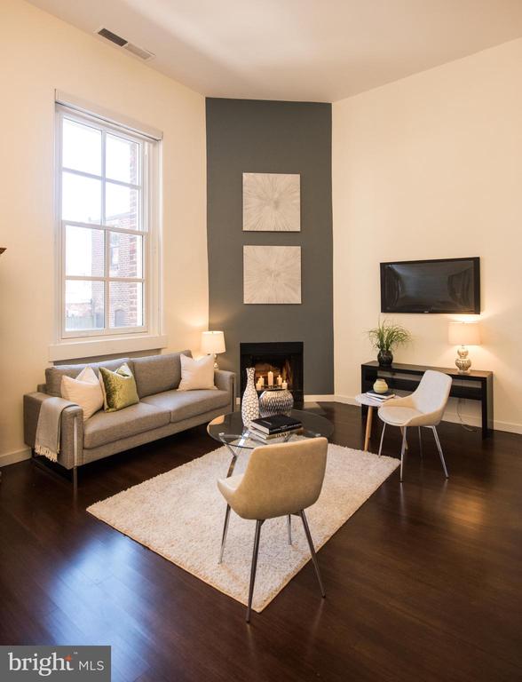 629 CONSTITUTION AVE NE #104