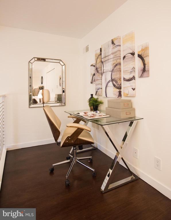 629 CONSTITUTION AVE NE #104