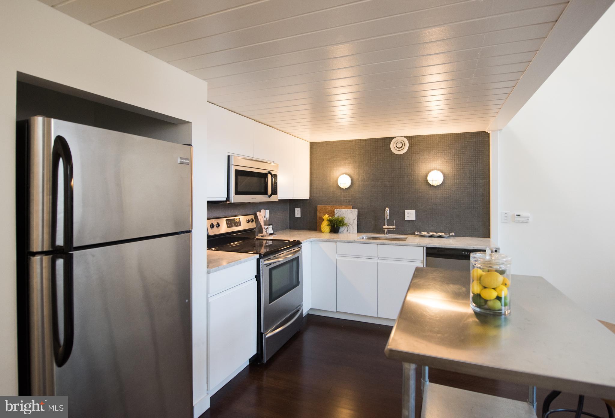 629 CONSTITUTION AVE NE #104