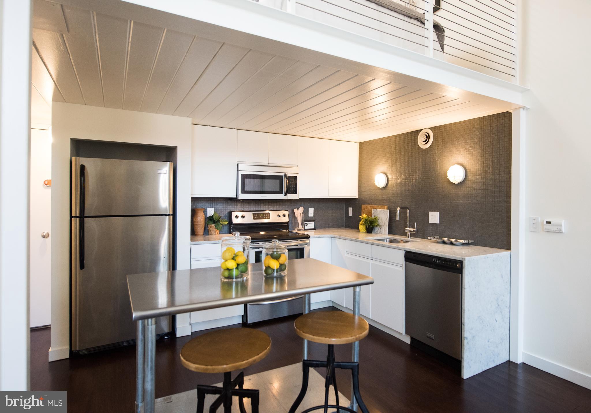 629 CONSTITUTION AVE NE #104