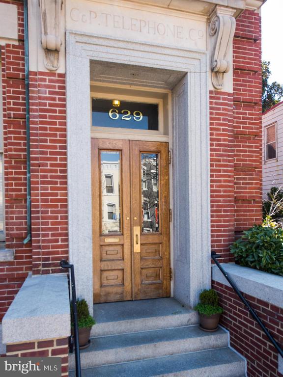 629 CONSTITUTION AVE NE #104