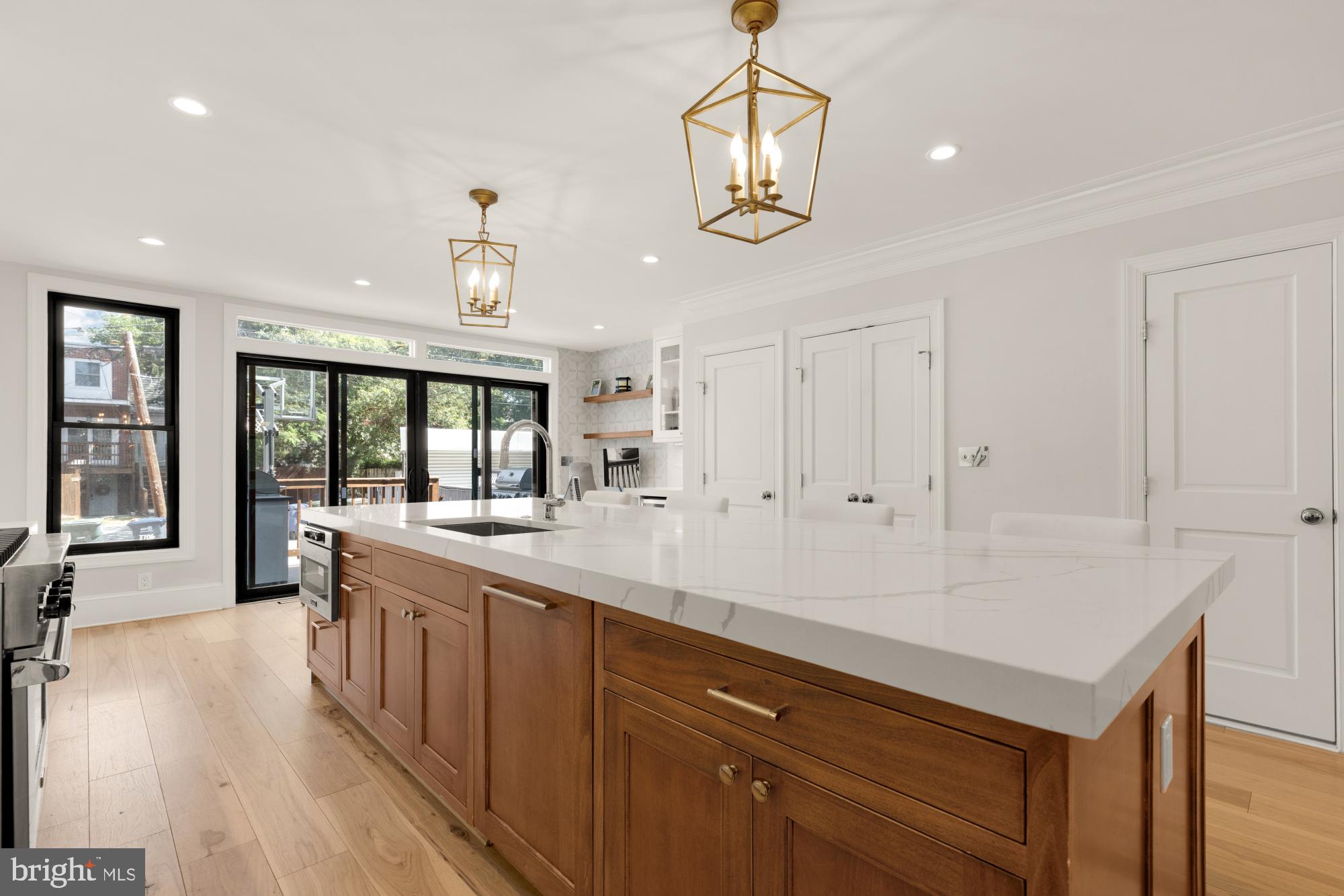 3705 RESERVOIR RD NW