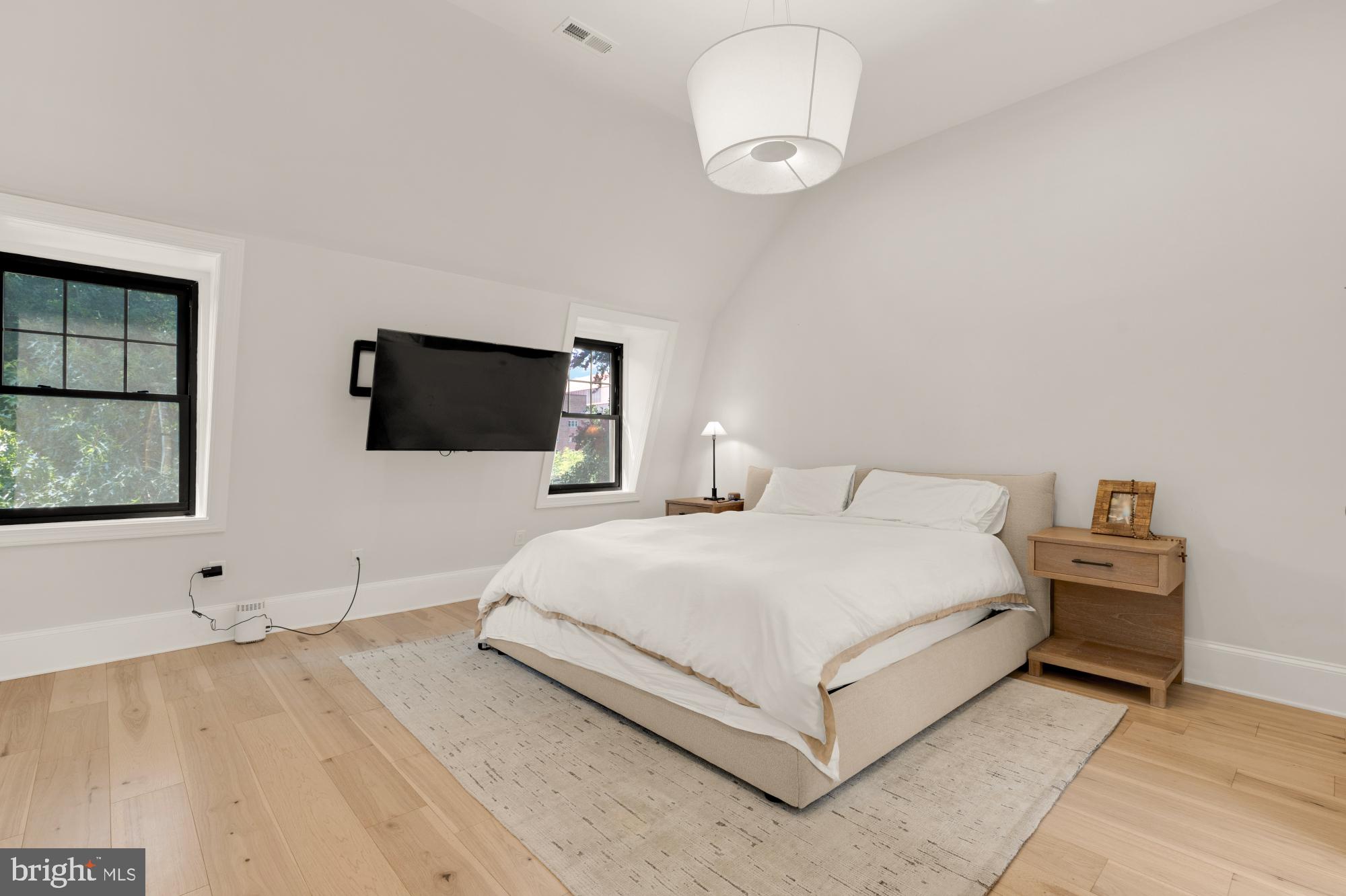 3705 RESERVOIR RD NW