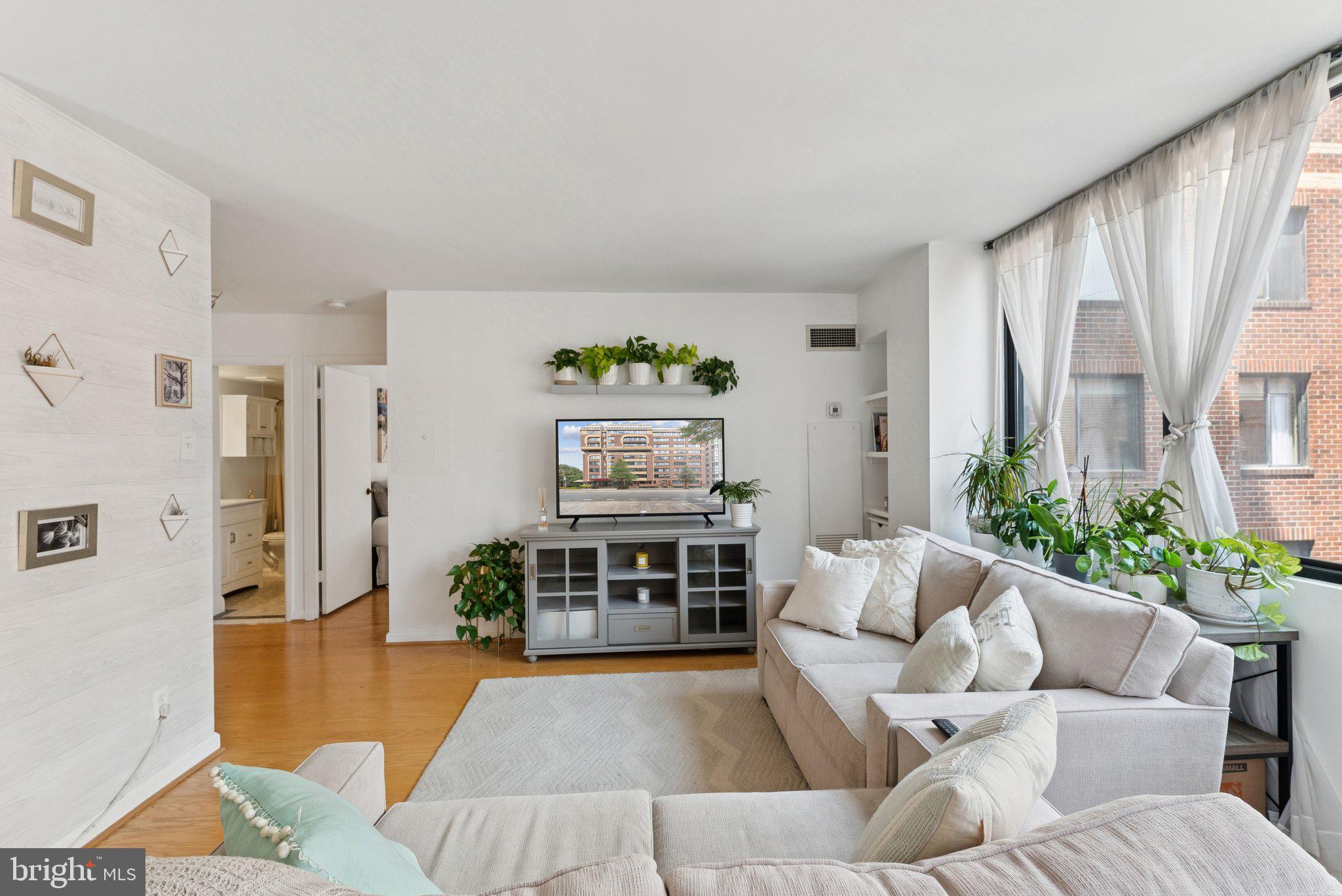 1245 13th St NW #411