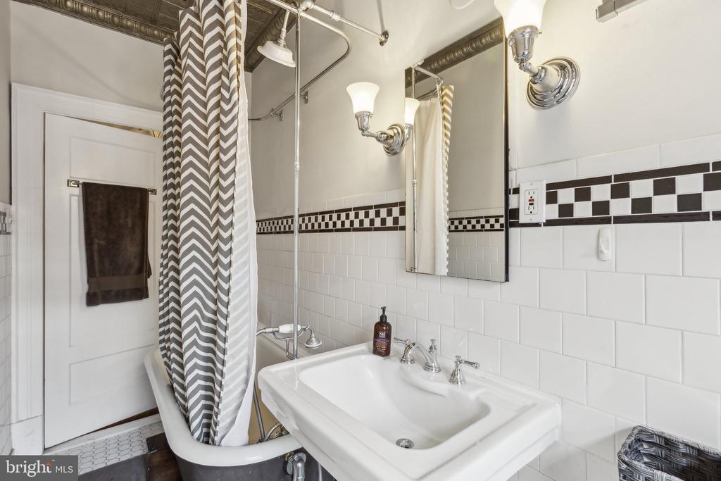 1526 17TH STREET NW 405