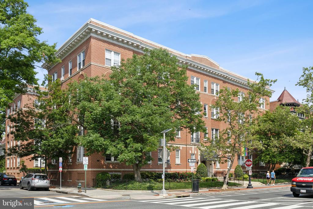 1526 17TH STREET NW 405