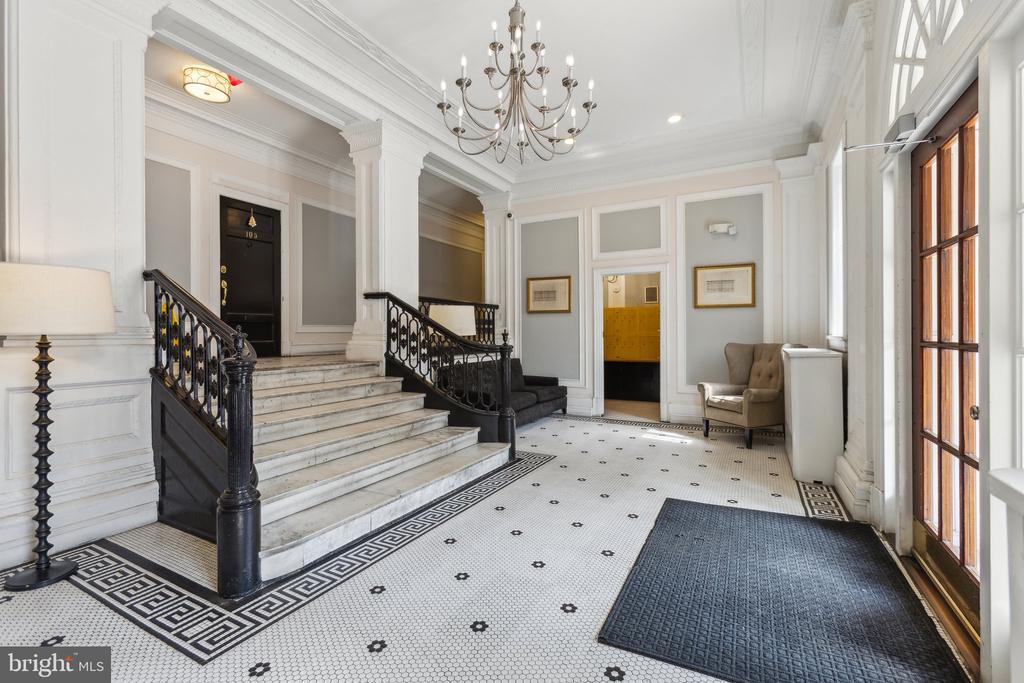 1526 17TH STREET NW 405