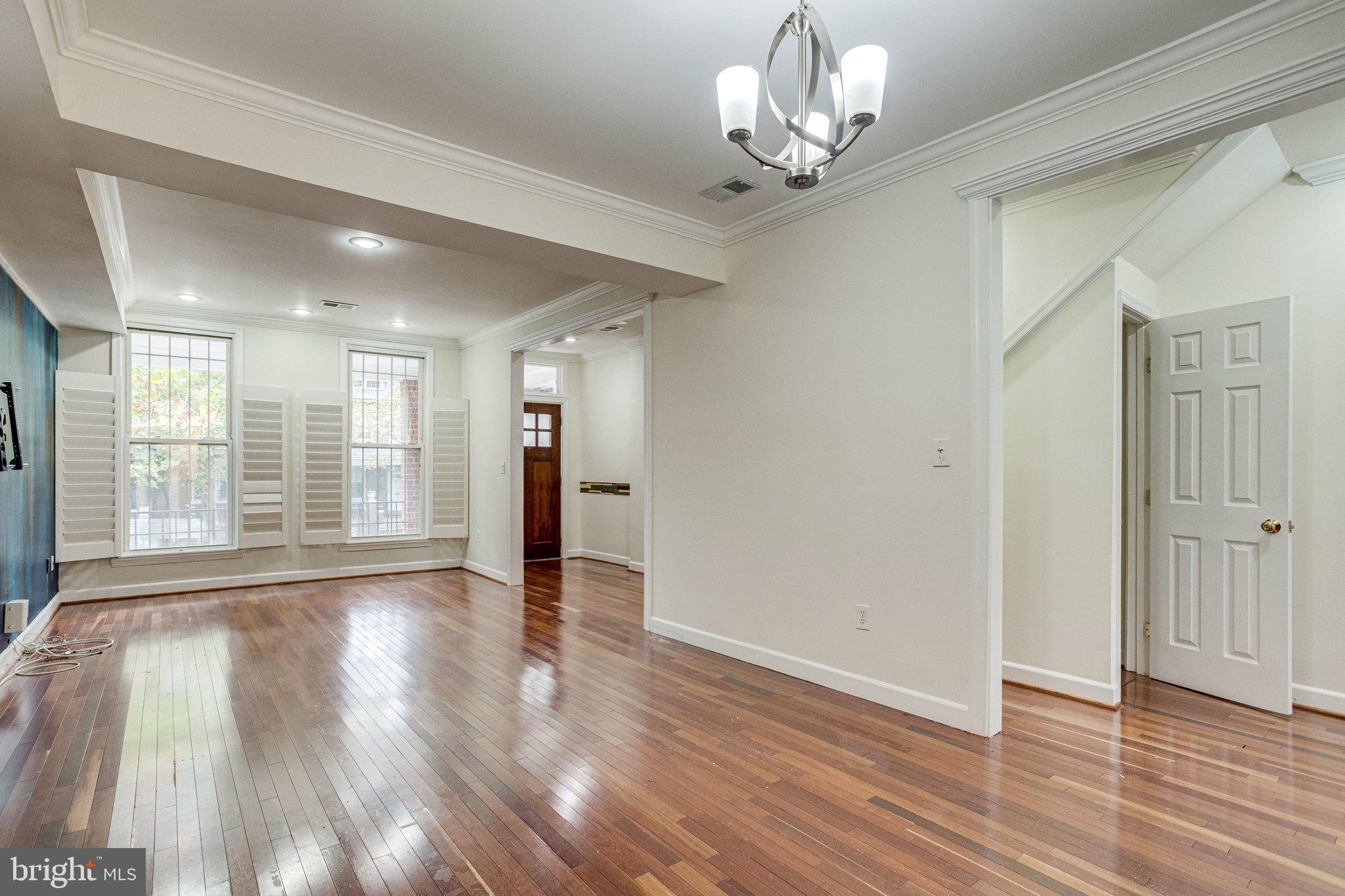 595 COLUMBIA ROAD NW