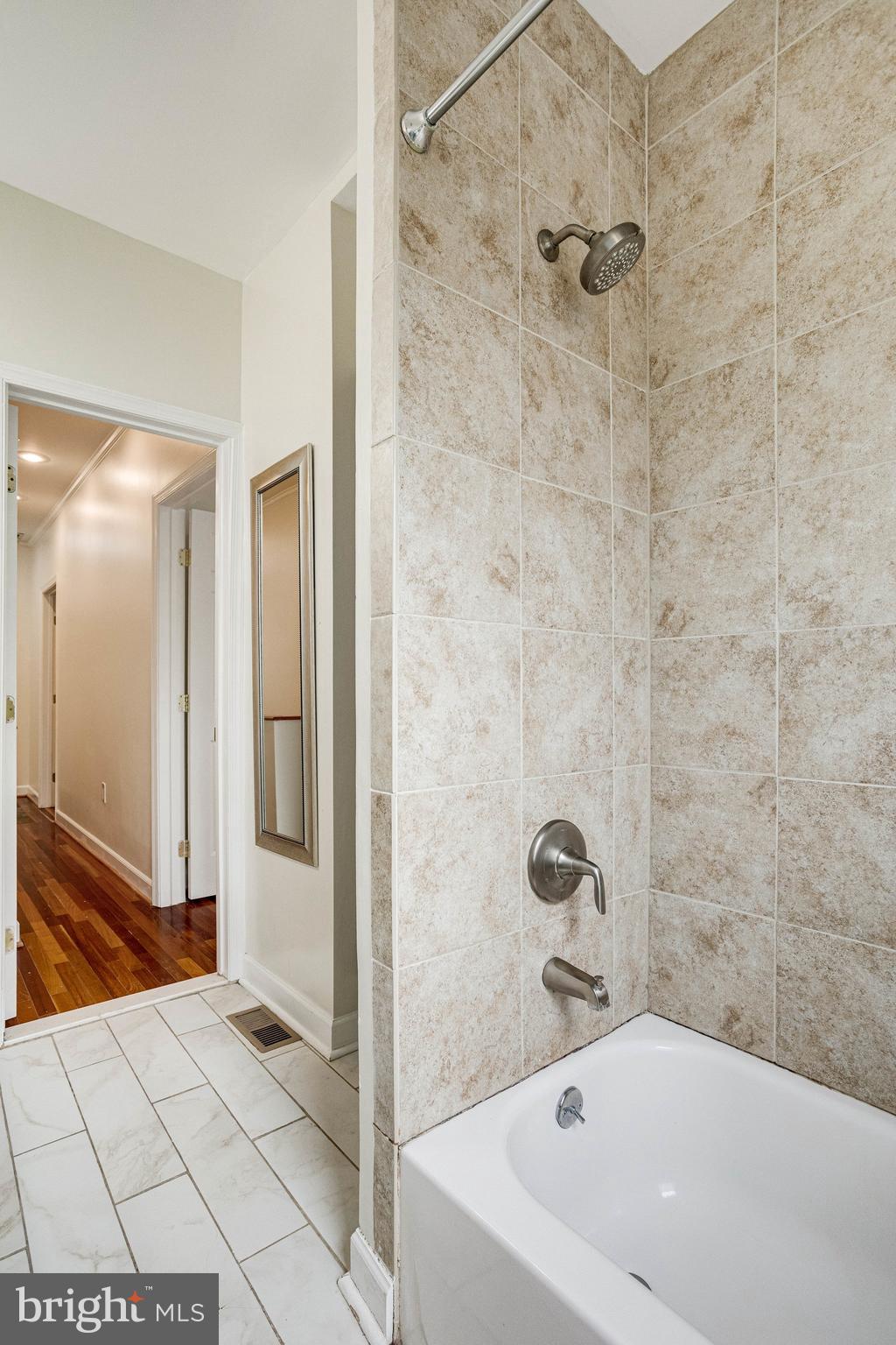 595 COLUMBIA ROAD NW