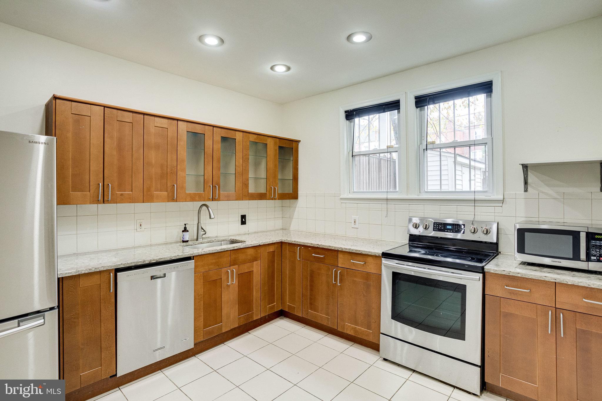 595 COLUMBIA ROAD NW