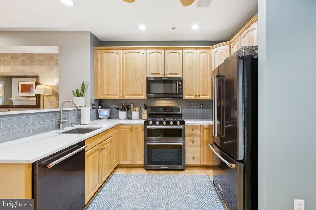 2114 12TH STREET NW
