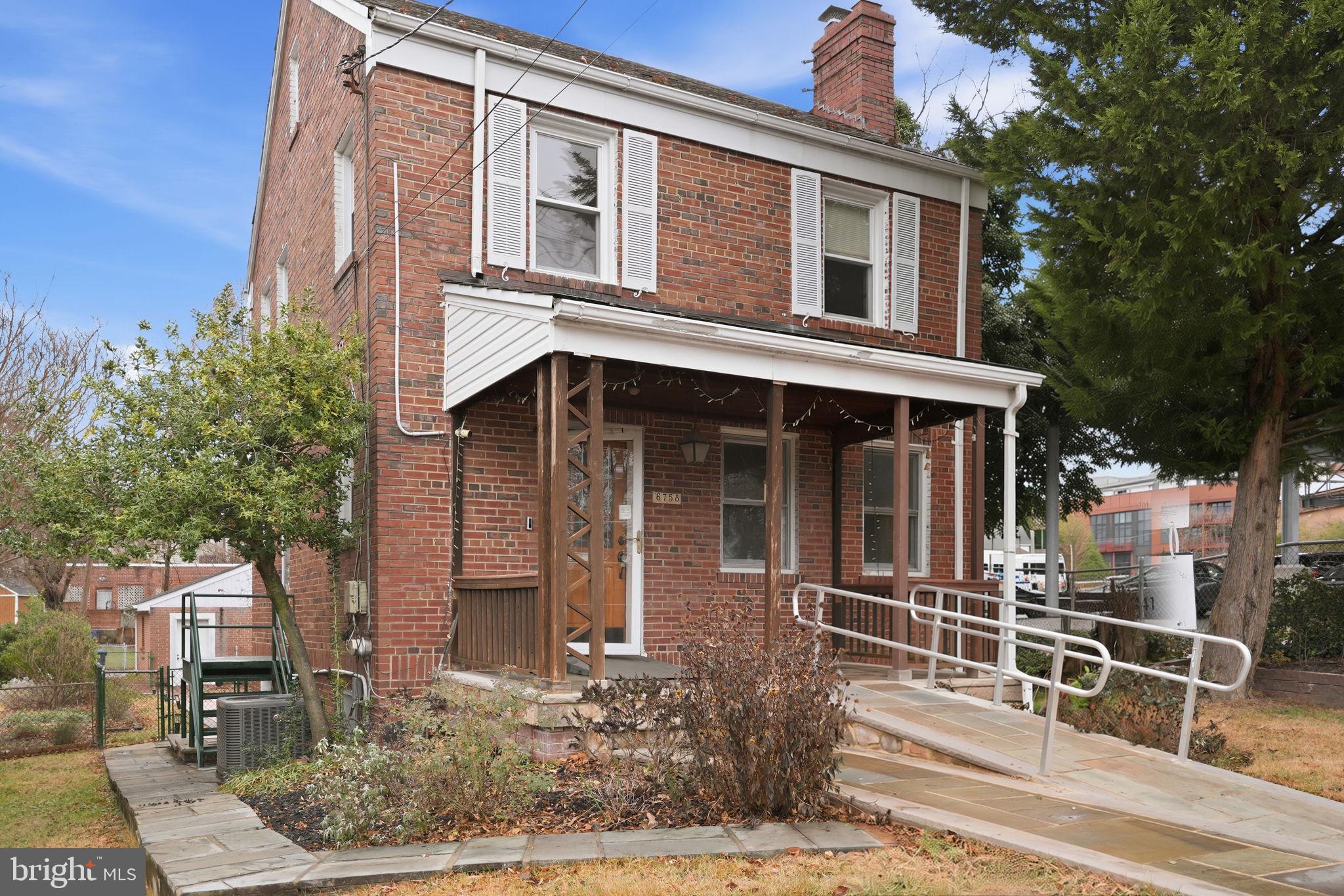 6758 EASTERN AVENUE NW