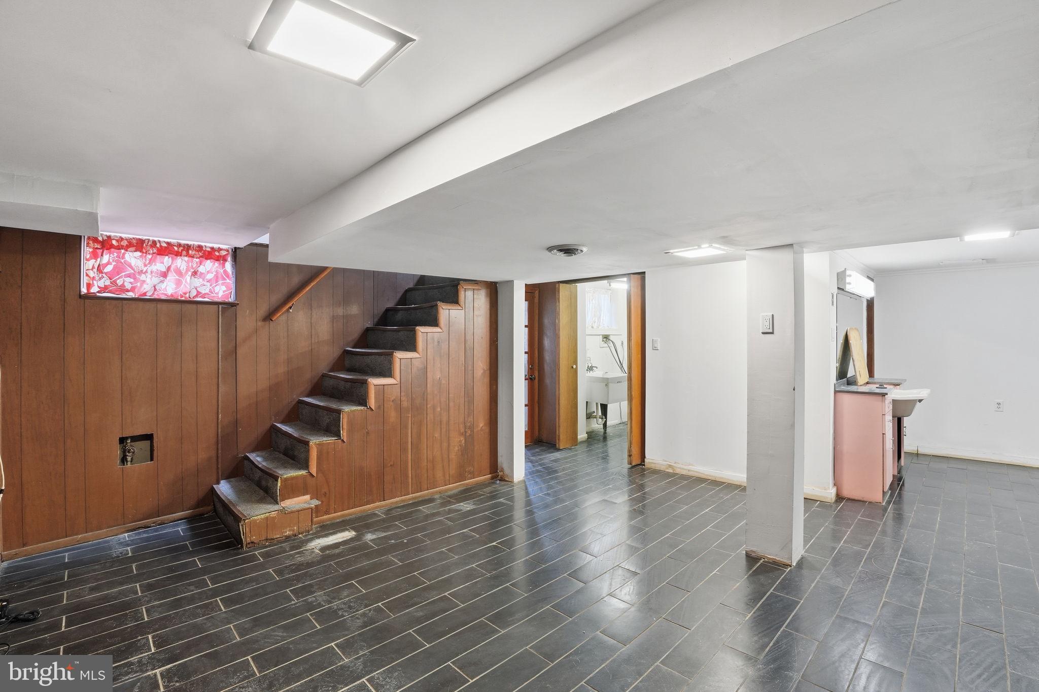 6758 EASTERN AVENUE NW