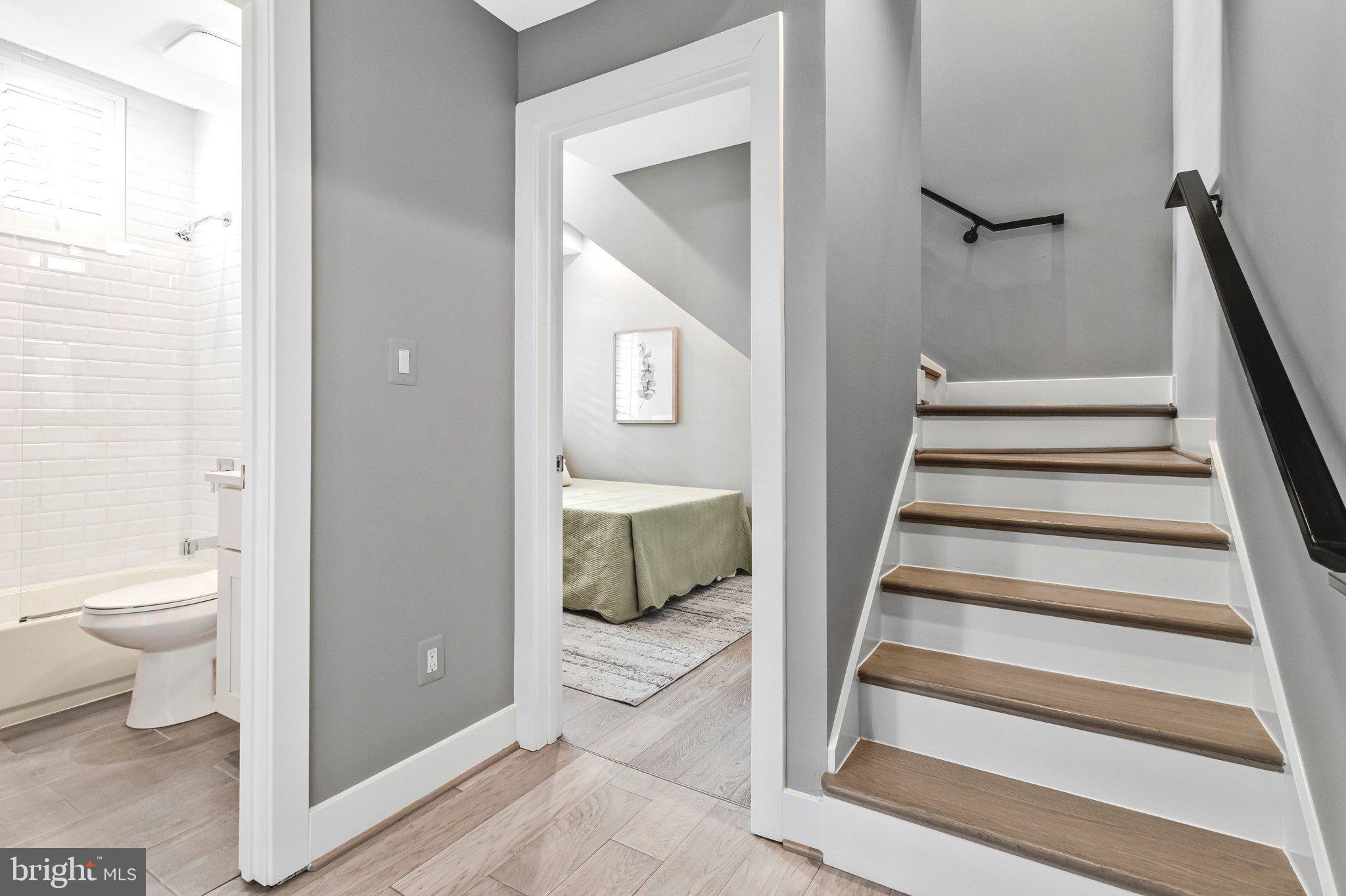 700 16TH STREET NE 2