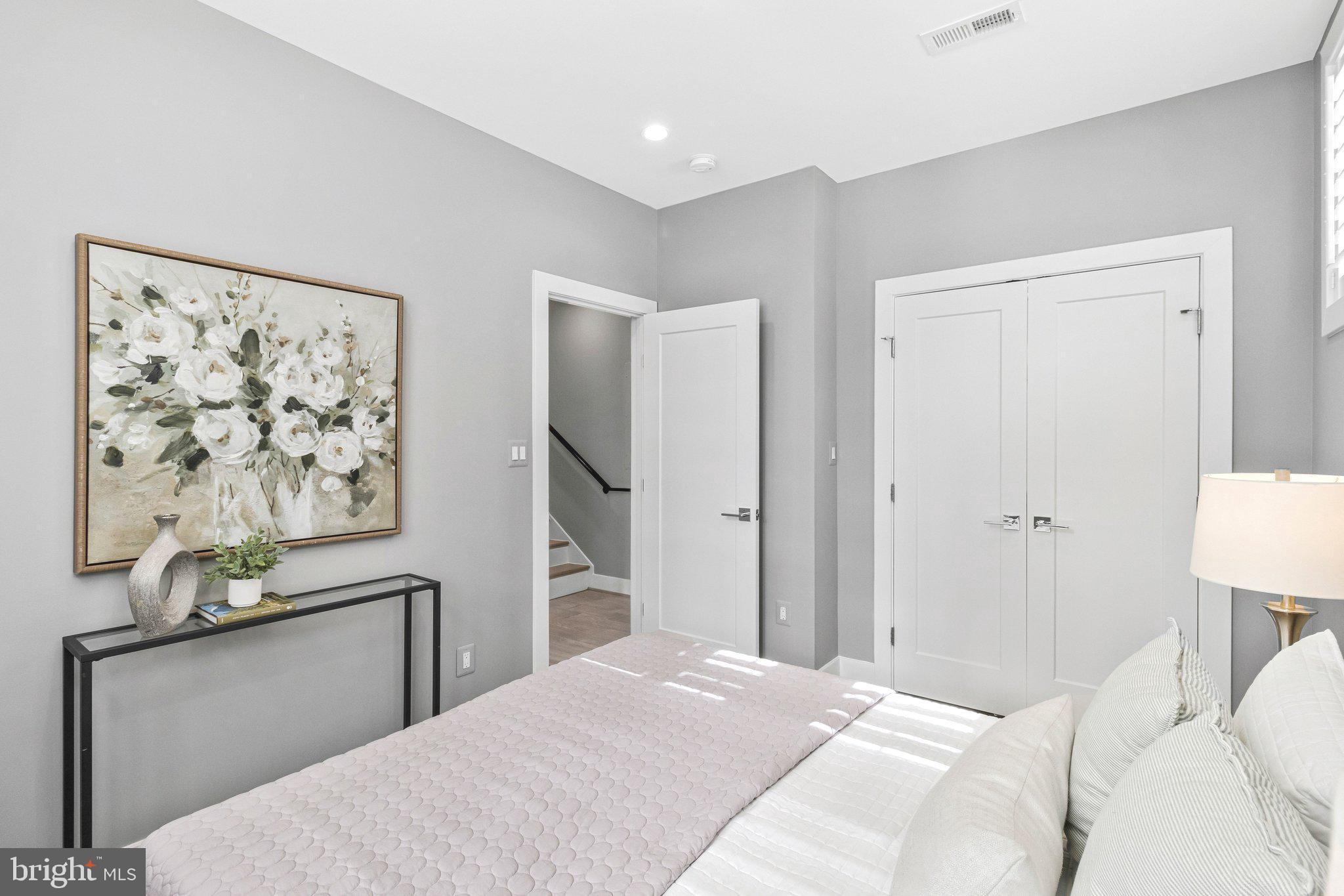 700 16TH STREET NE 2