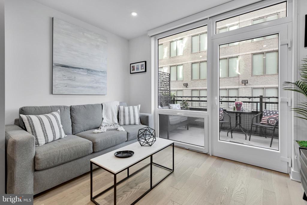 37 L STREET SE 308