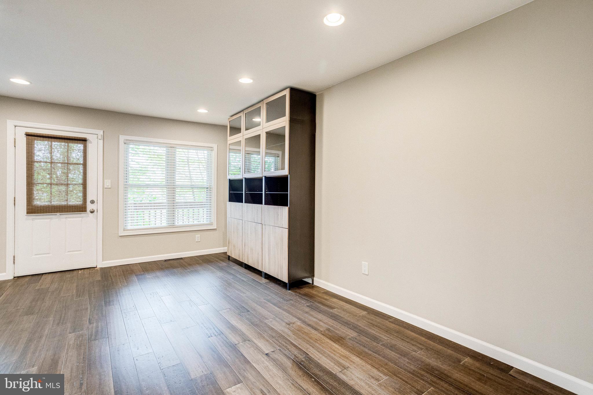 2648 SE BOWEN ROAD SE