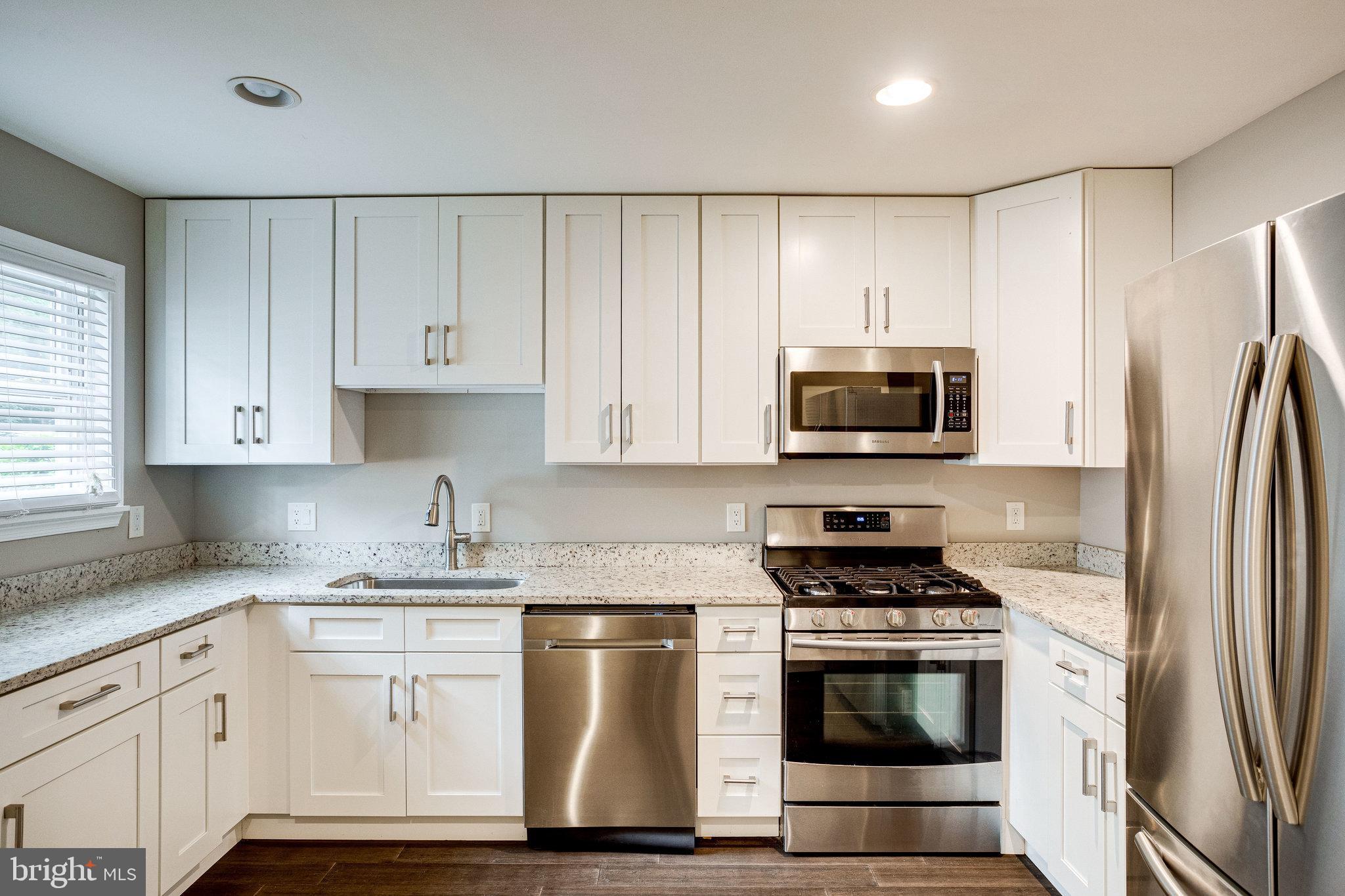 2648 SE BOWEN ROAD SE