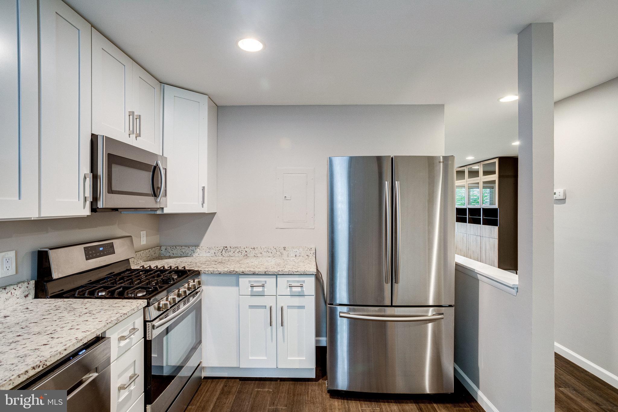 2648 SE BOWEN ROAD SE