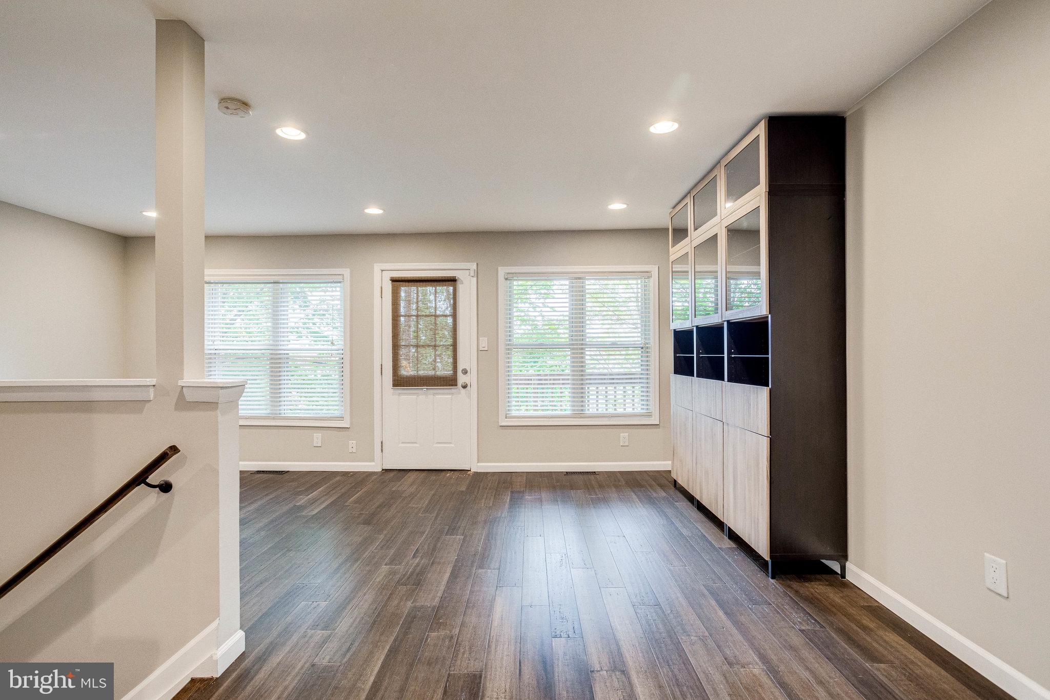 2648 SE BOWEN ROAD SE