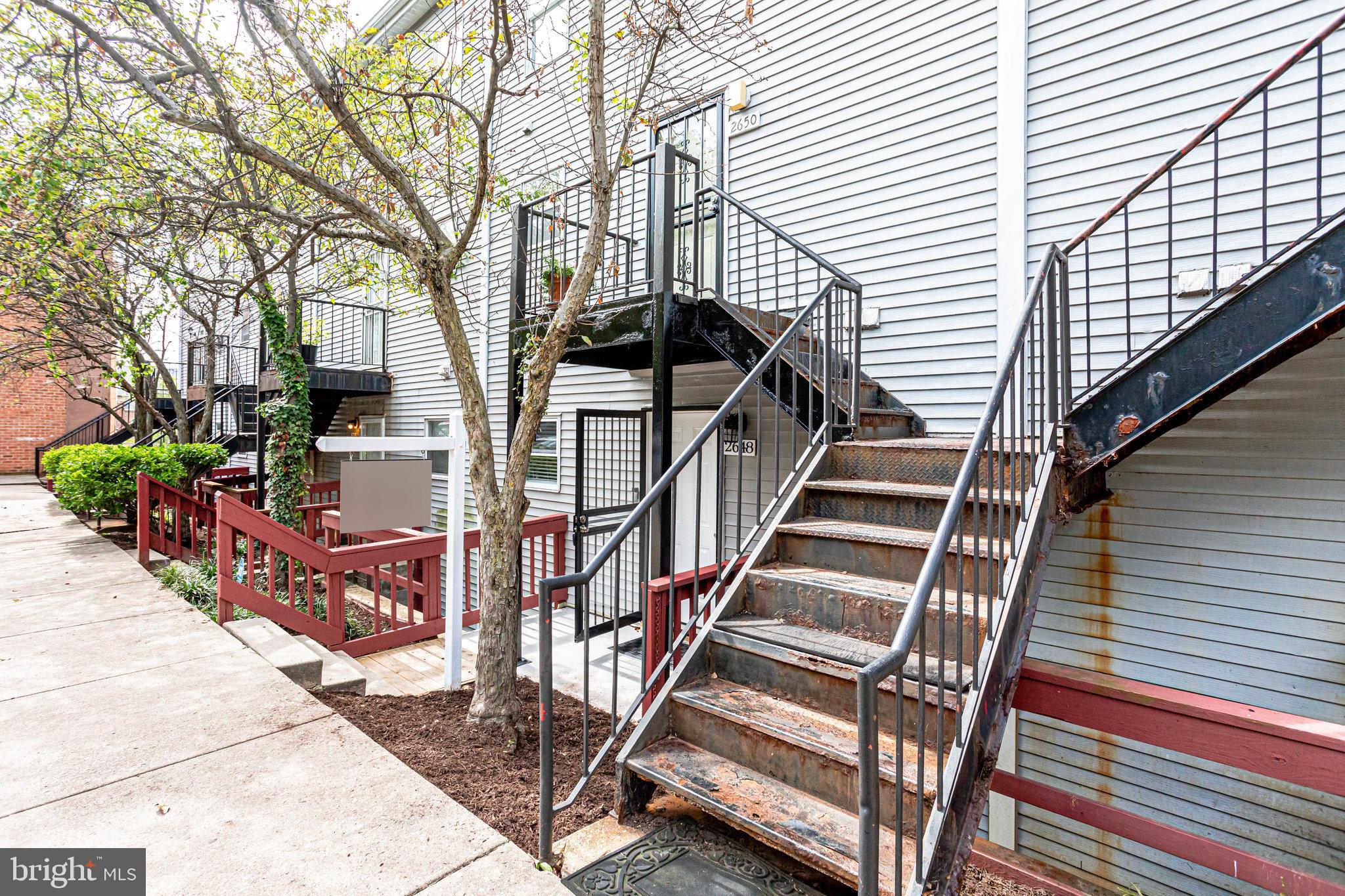 2648 SE BOWEN ROAD SE