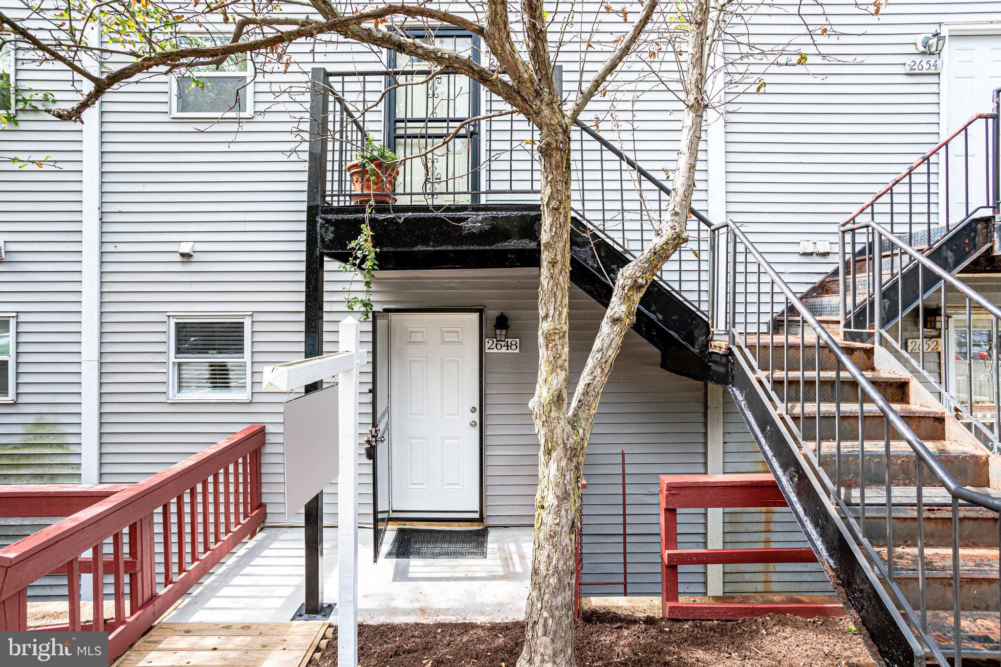 2648 SE BOWEN ROAD SE