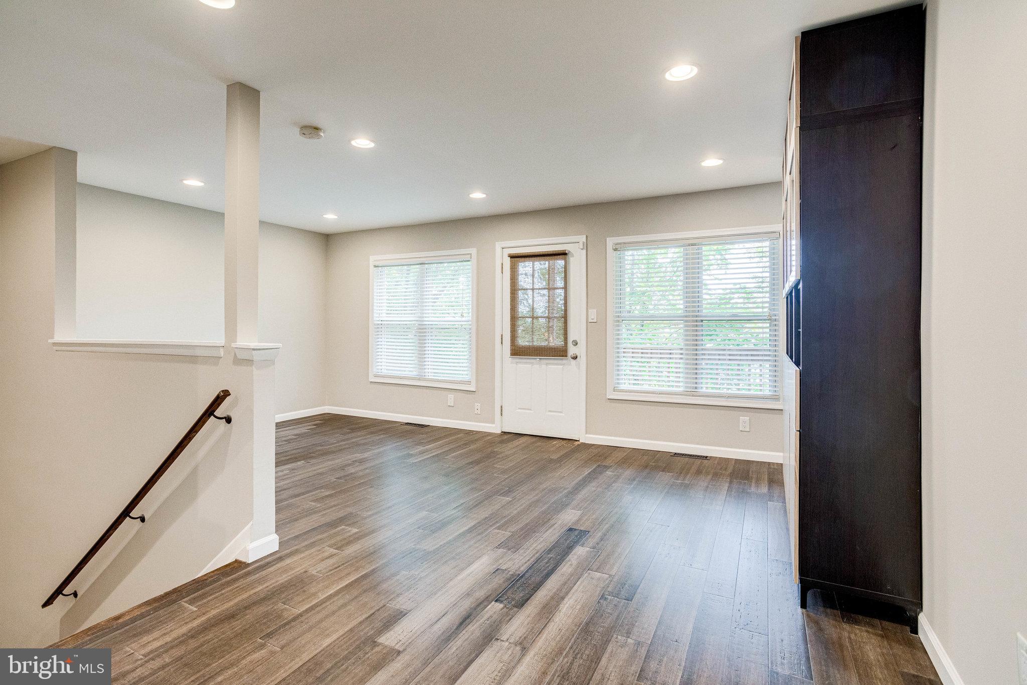 2648 SE BOWEN ROAD SE