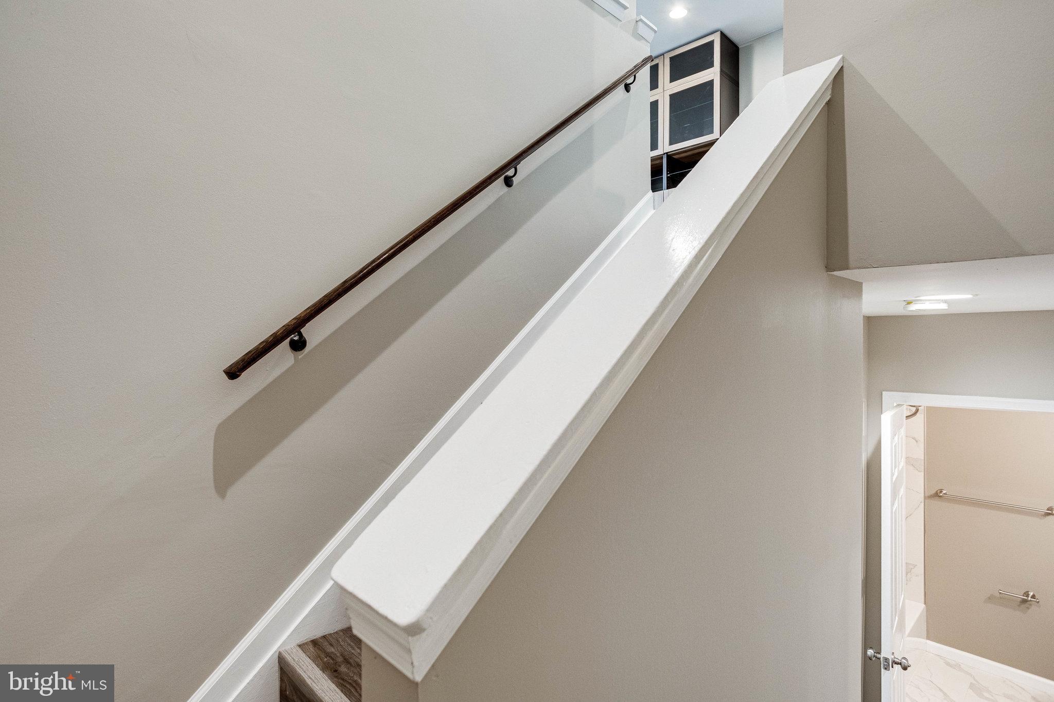 2648 SE BOWEN ROAD SE