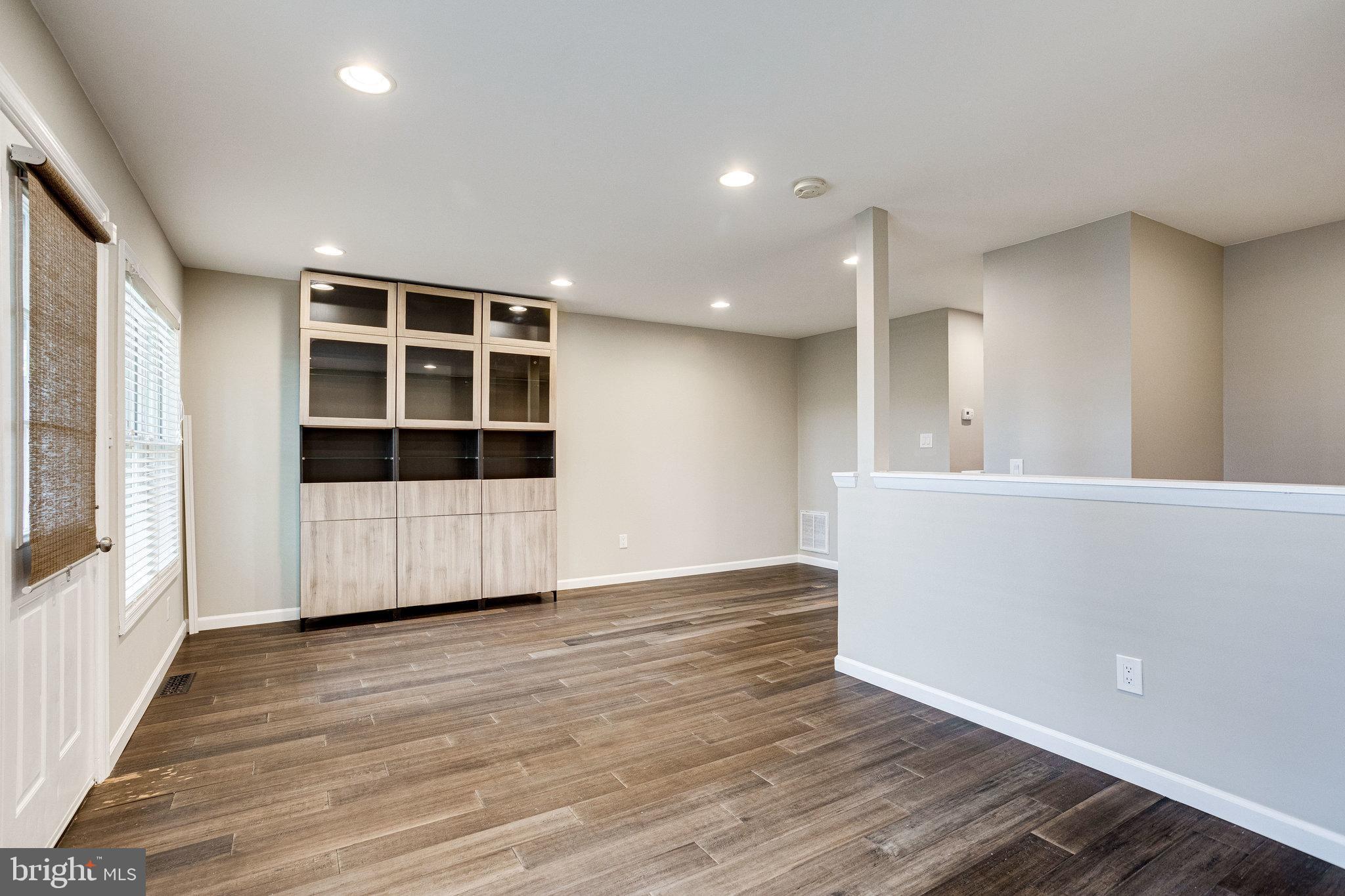 2648 SE BOWEN ROAD SE