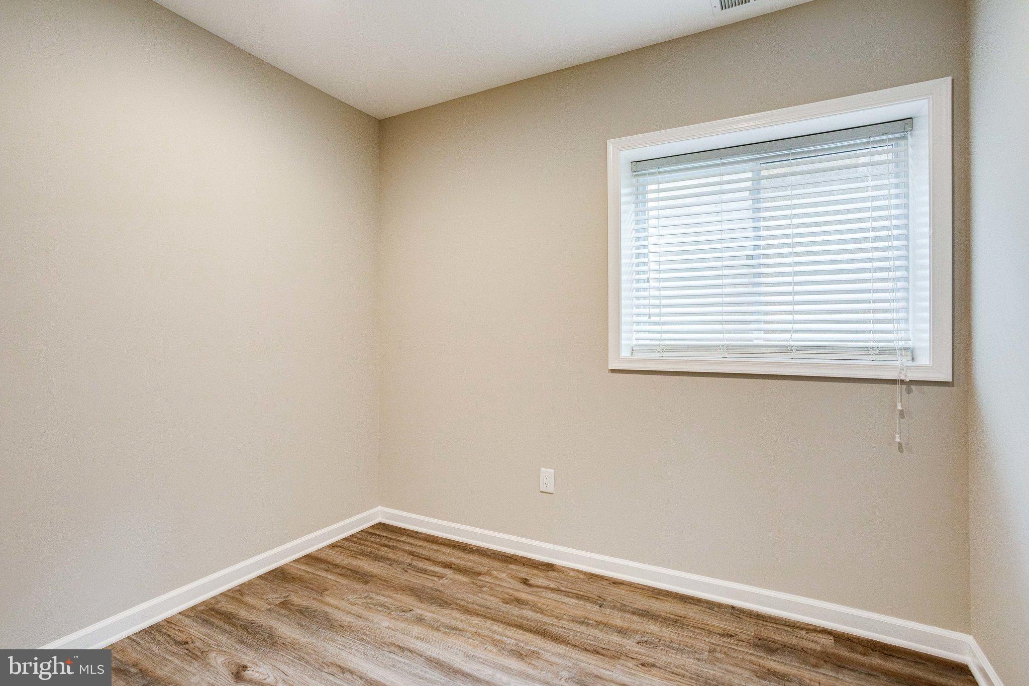 2648 SE BOWEN ROAD SE