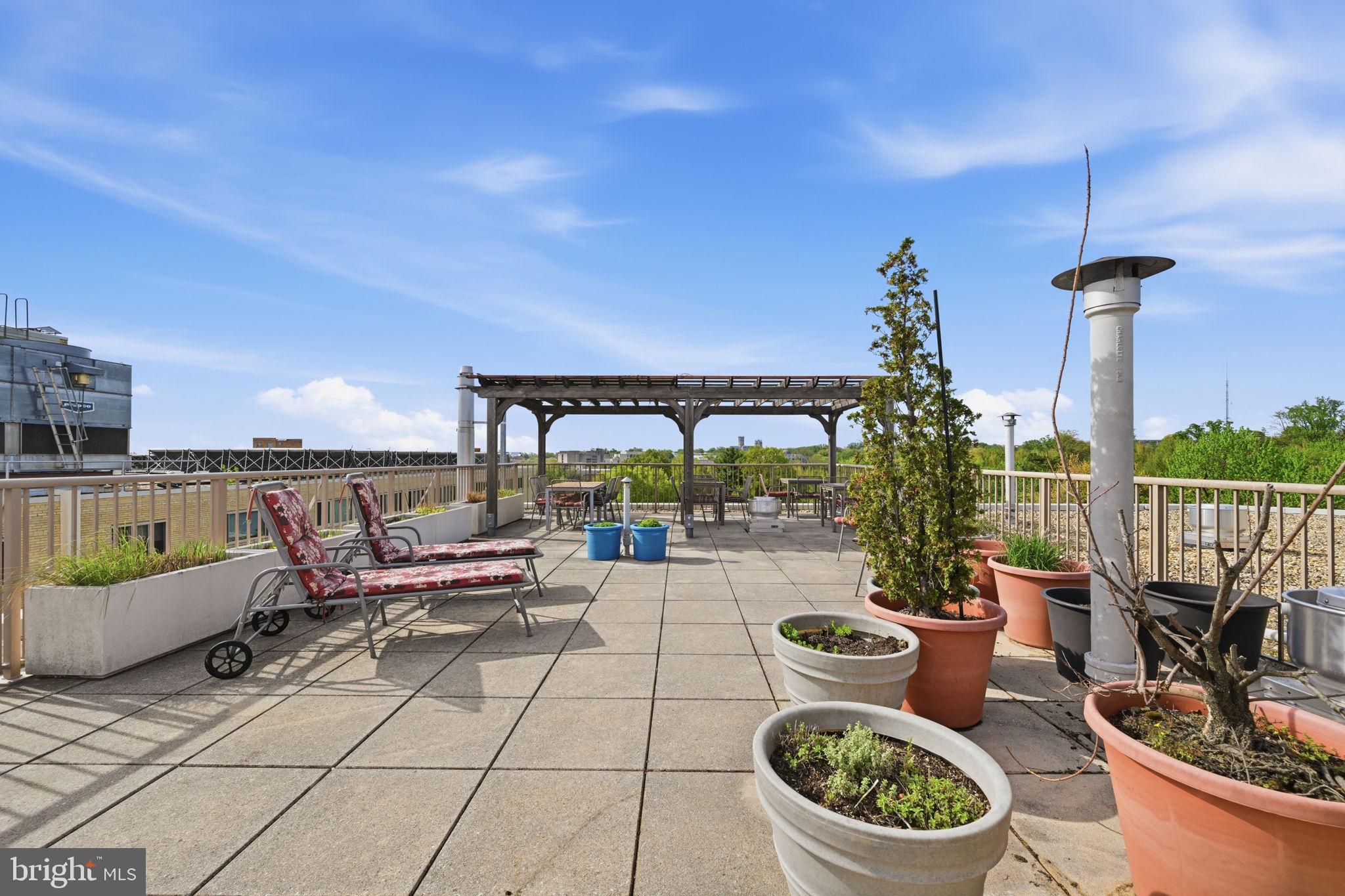 4600 CONNECTICUT AVENUE NW 213