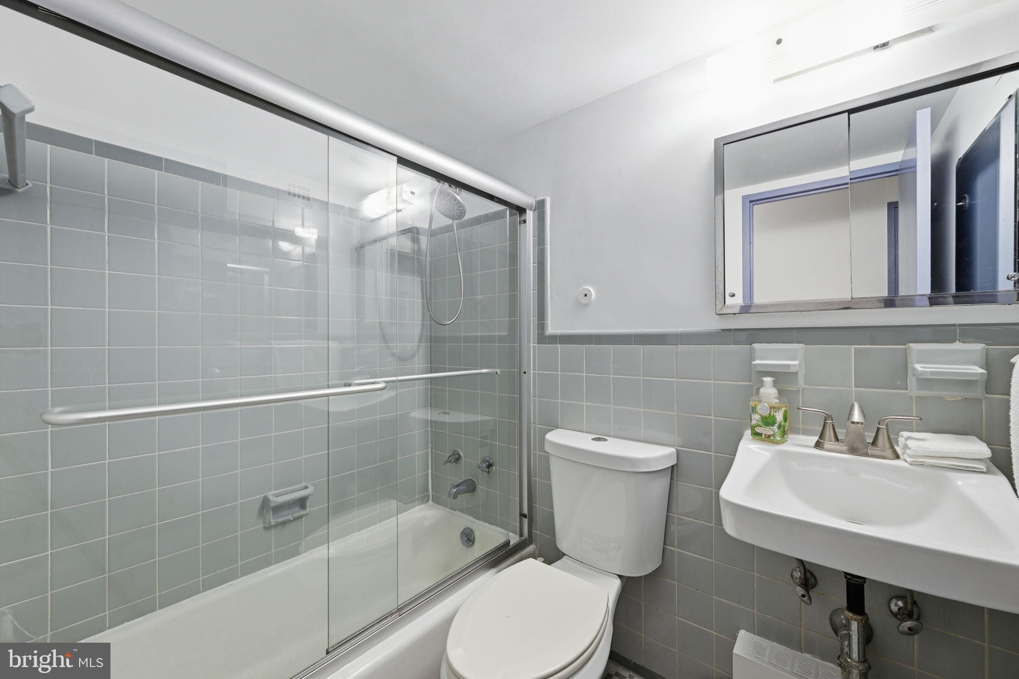 4600 CONNECTICUT AVENUE NW 213