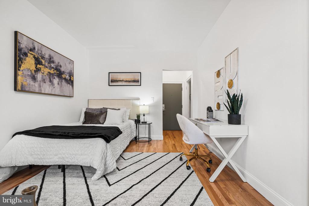 105 6TH STREET SE 205