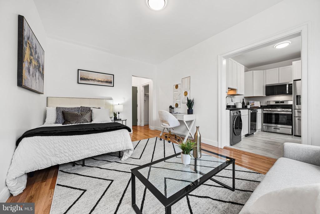 105 6TH STREET SE 205
