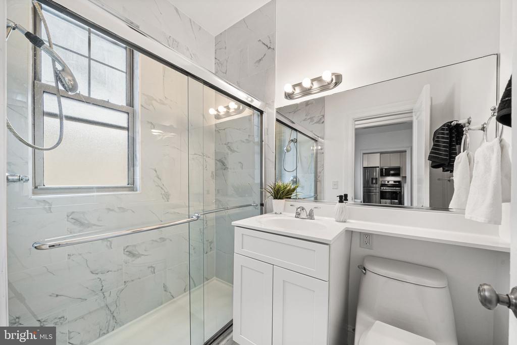 105 6TH STREET SE 205