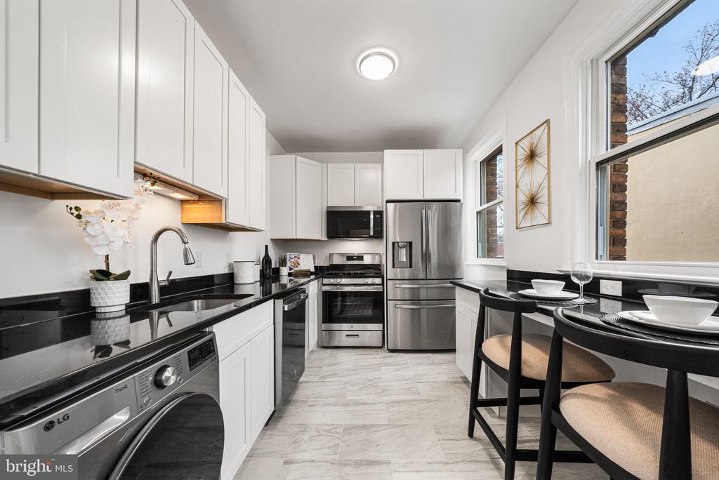 105 6TH STREET SE 205