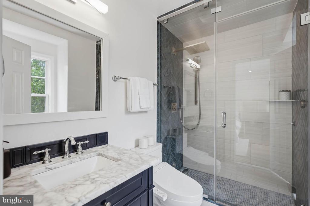 1935 BELMONT ROAD NW Unit: 1122