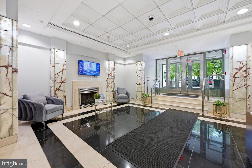 1150 K STREET NW Unit: 404