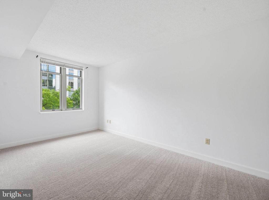 1150 K STREET NW Unit: 404