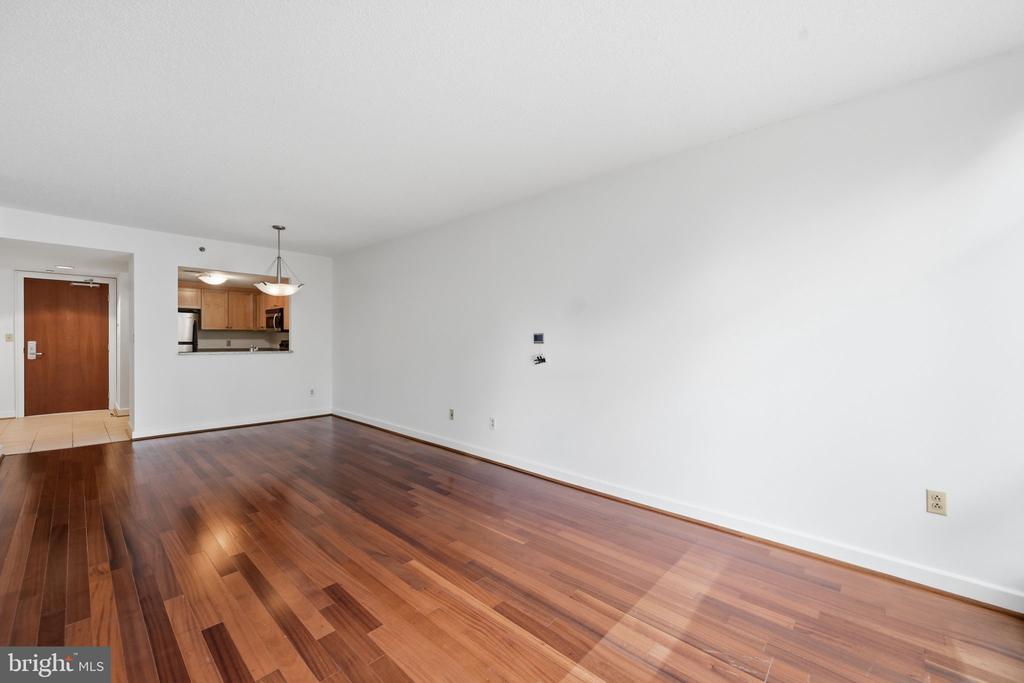 1150 K STREET NW Unit: 404