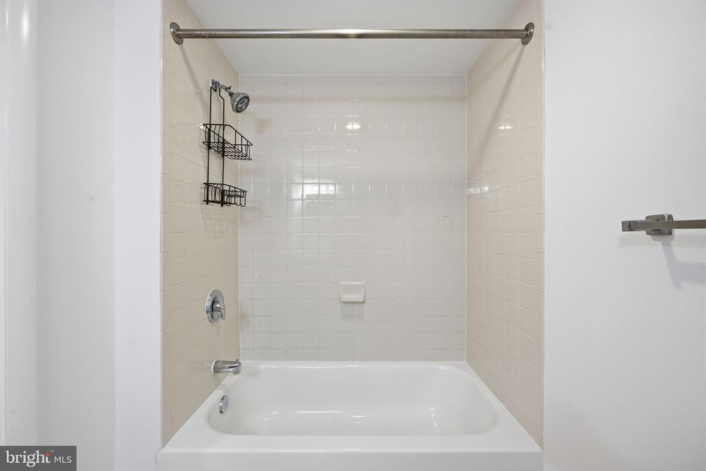 1150 K STREET NW Unit: 404
