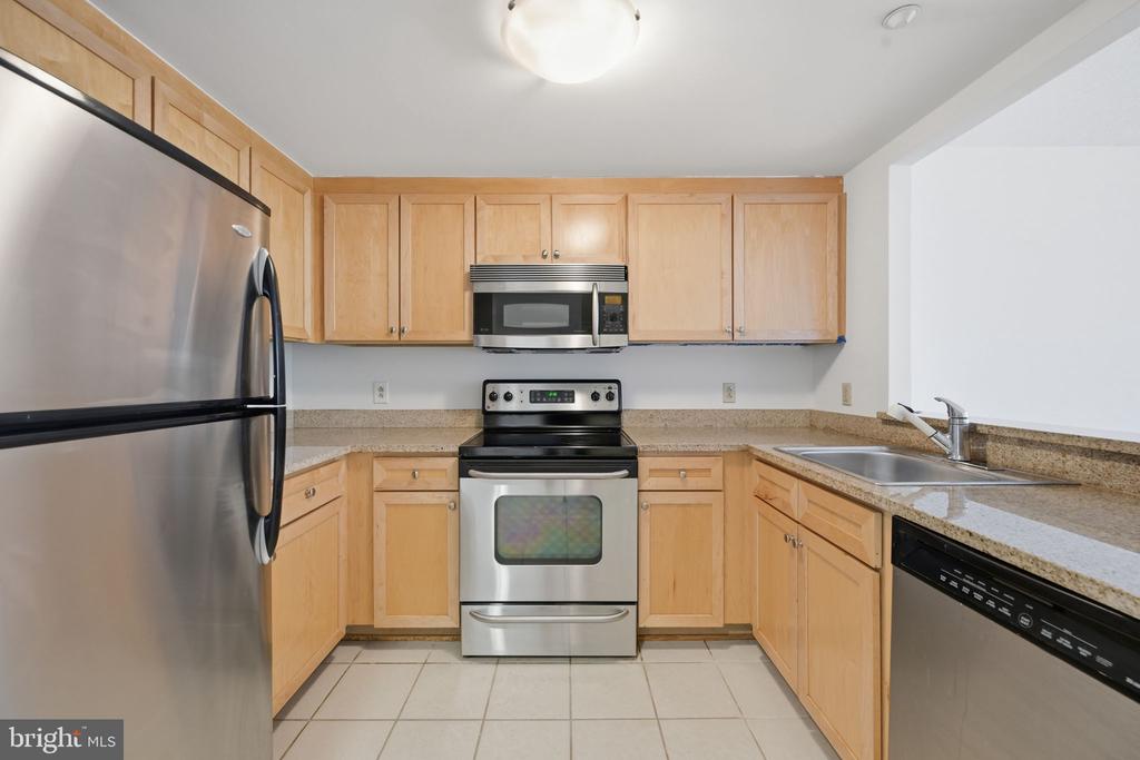 1150 K STREET NW Unit: 404