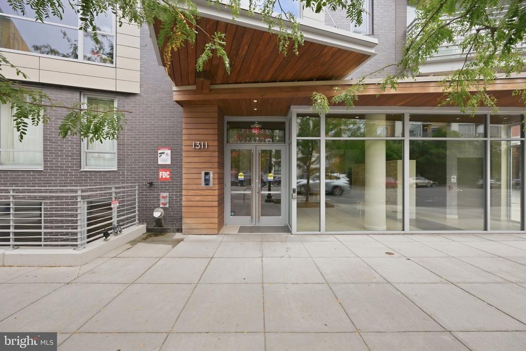 1311 13TH STREET NW Unit: 406