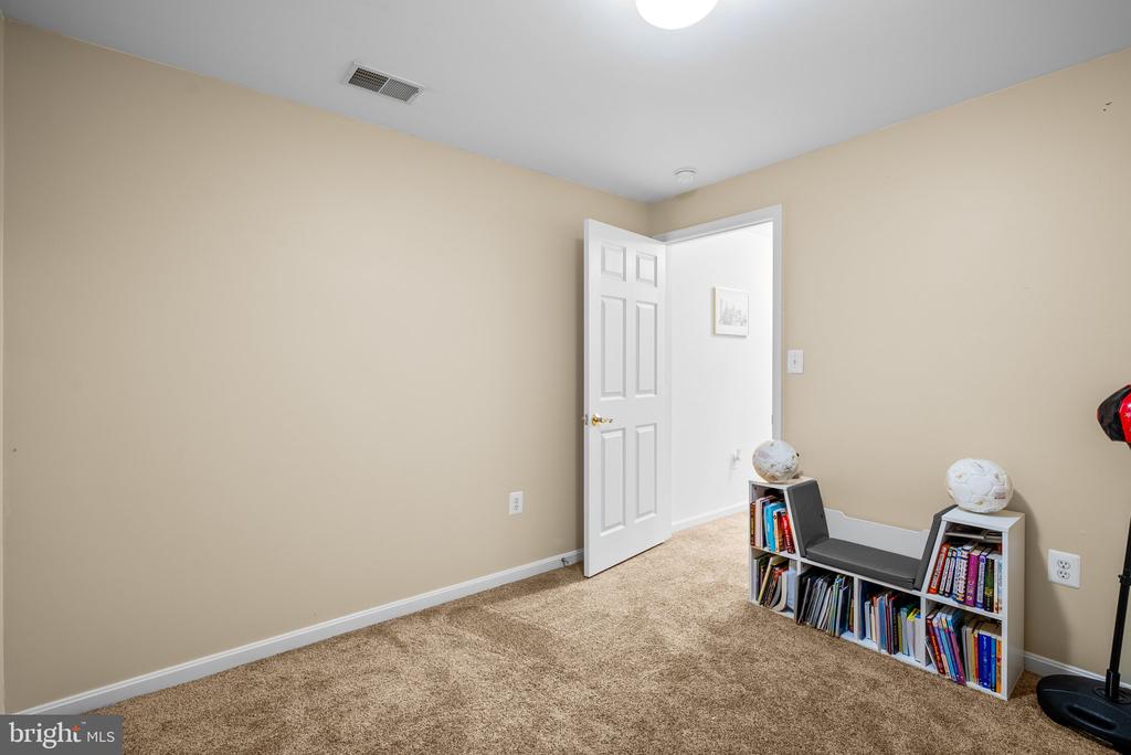 818 Northridge Way