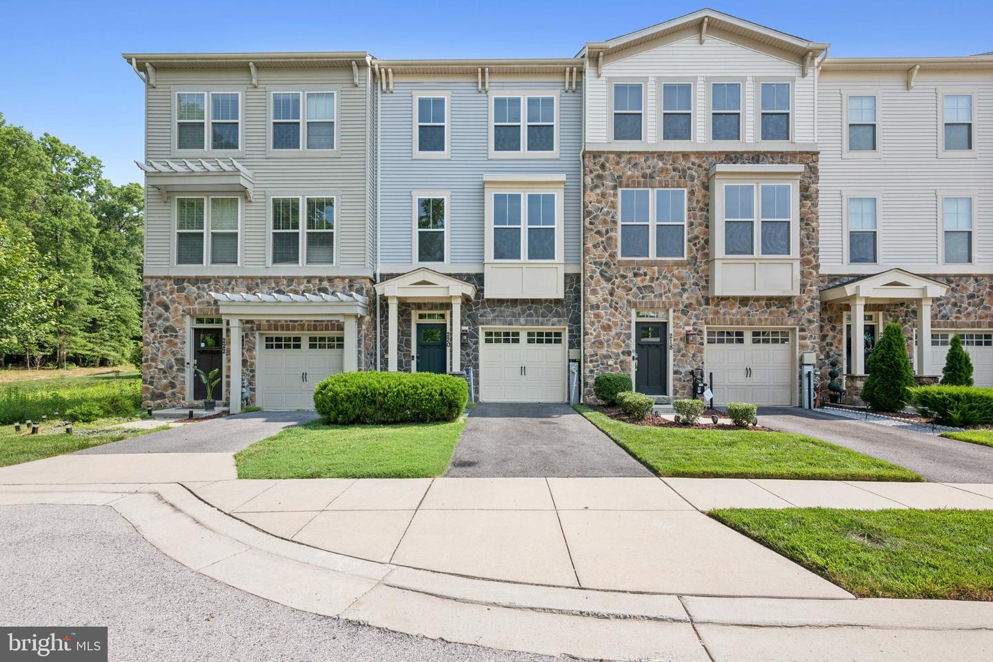 220 TANNER LN