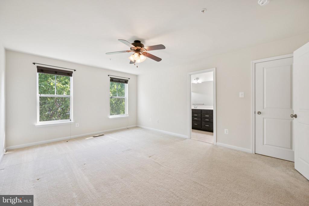 220 TANNER LN