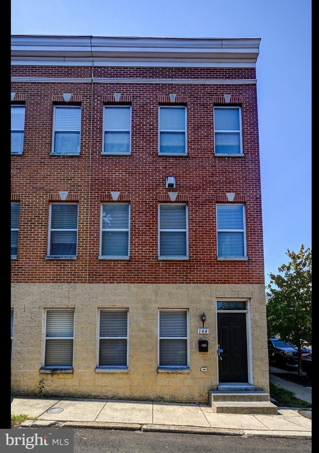 144 N Duncan St